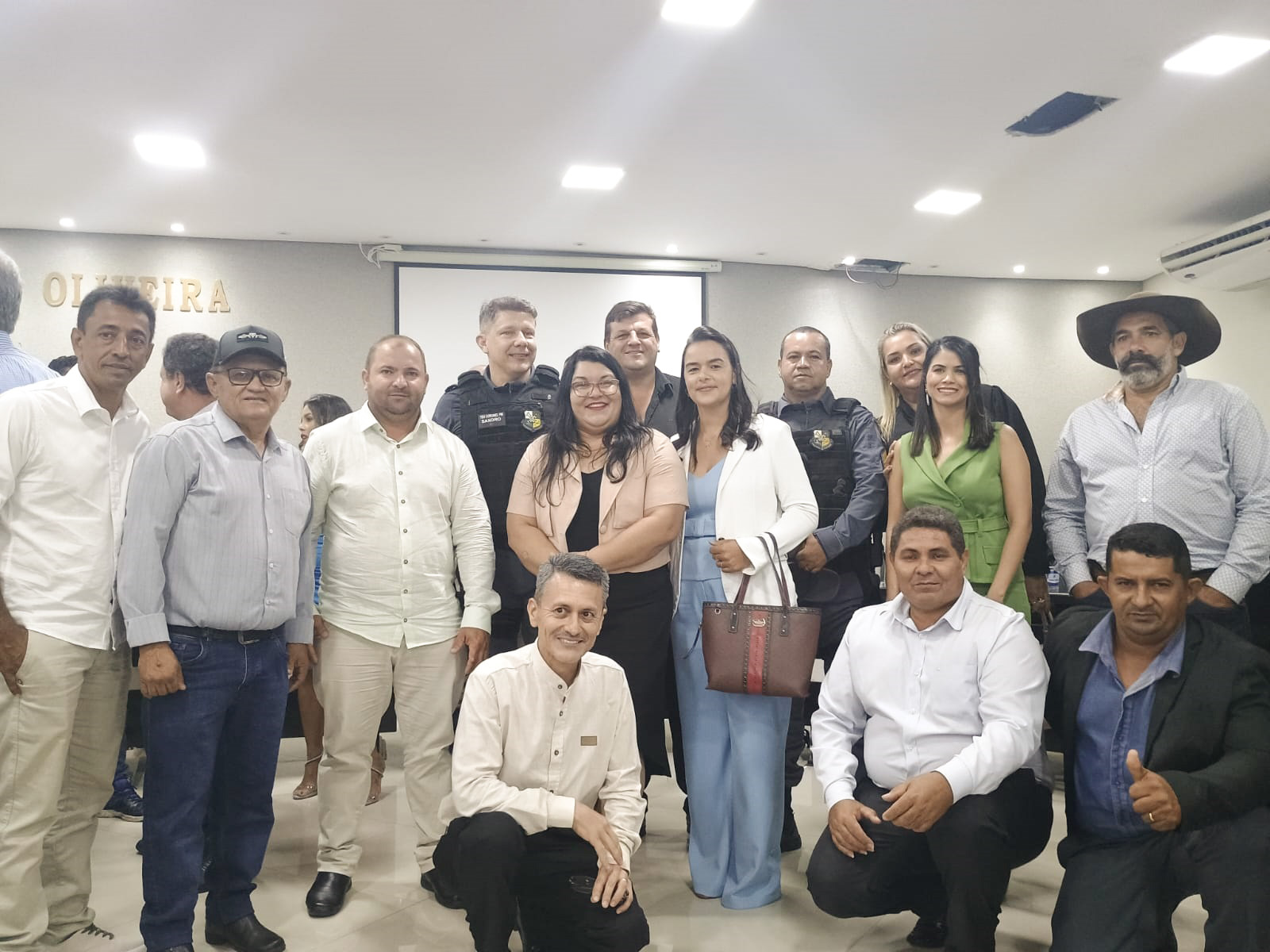 Vereadores participam da troca de comando do 12º Comando Regional da PM em Pontes e Lacerda